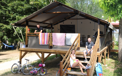 lodge kenya 46 exterieur camping la blaquiere gorges du tarn