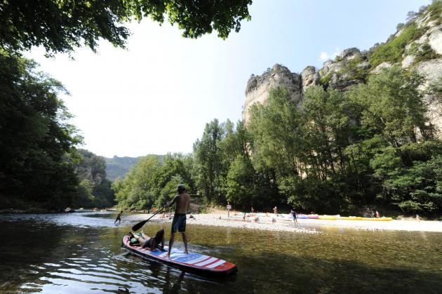 Stand up paddle gorges du tarn camping la blaquiere