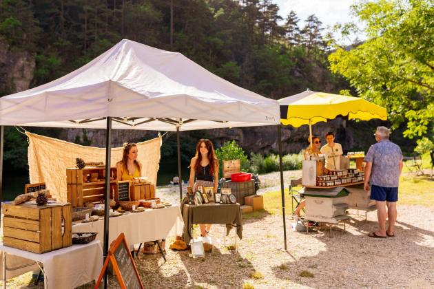 petit march� du camping la blaquiere gorges du tarn lozere occitanie.jpg