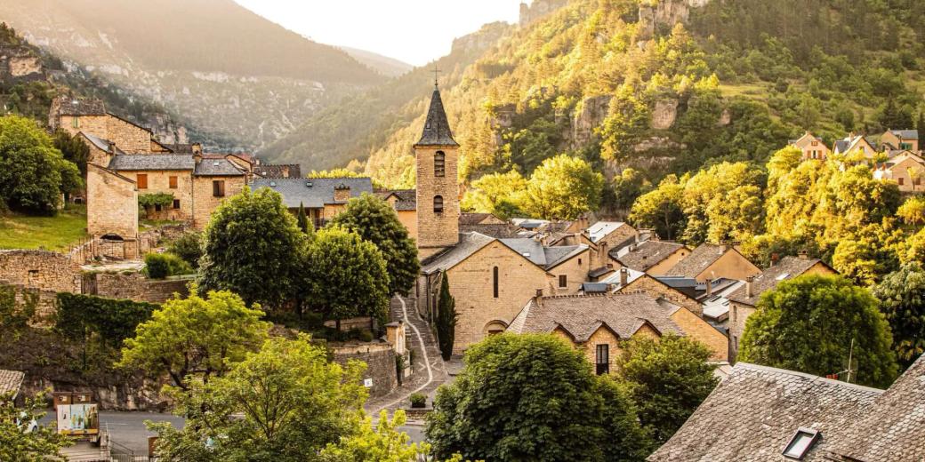 Sainte-Enimie, ausgezeichnet als �sch�nstes Dorf Frankreichs� Schluchten des Tarn